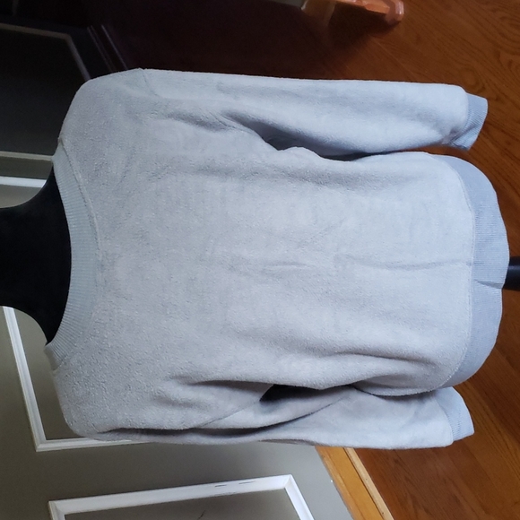 NO Boundaries NOPE Sweatshirt - Picture 4 of 7